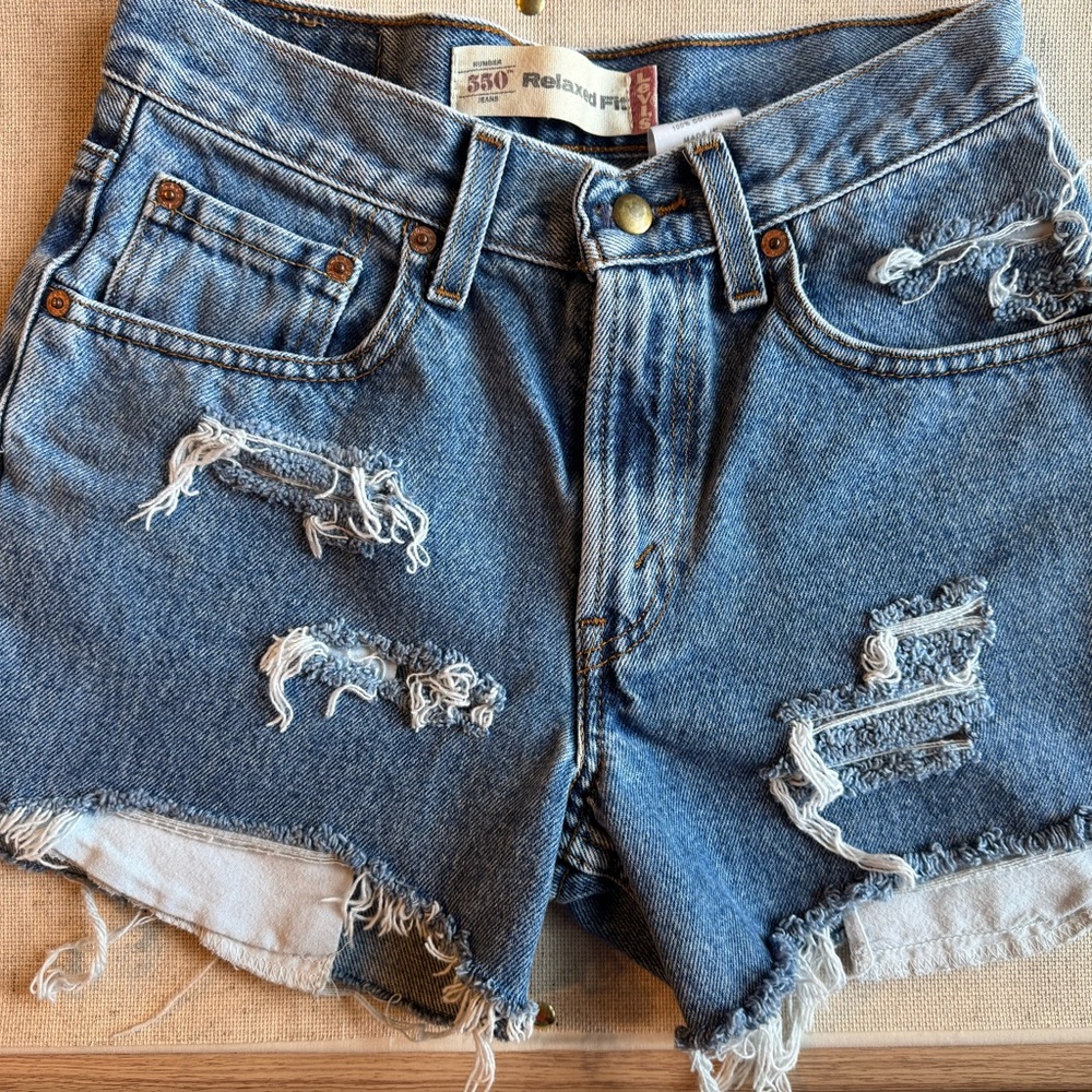 Levi's 550 Cut-off Distressed Denim Shorts, Small, 25 (16 Slim)
